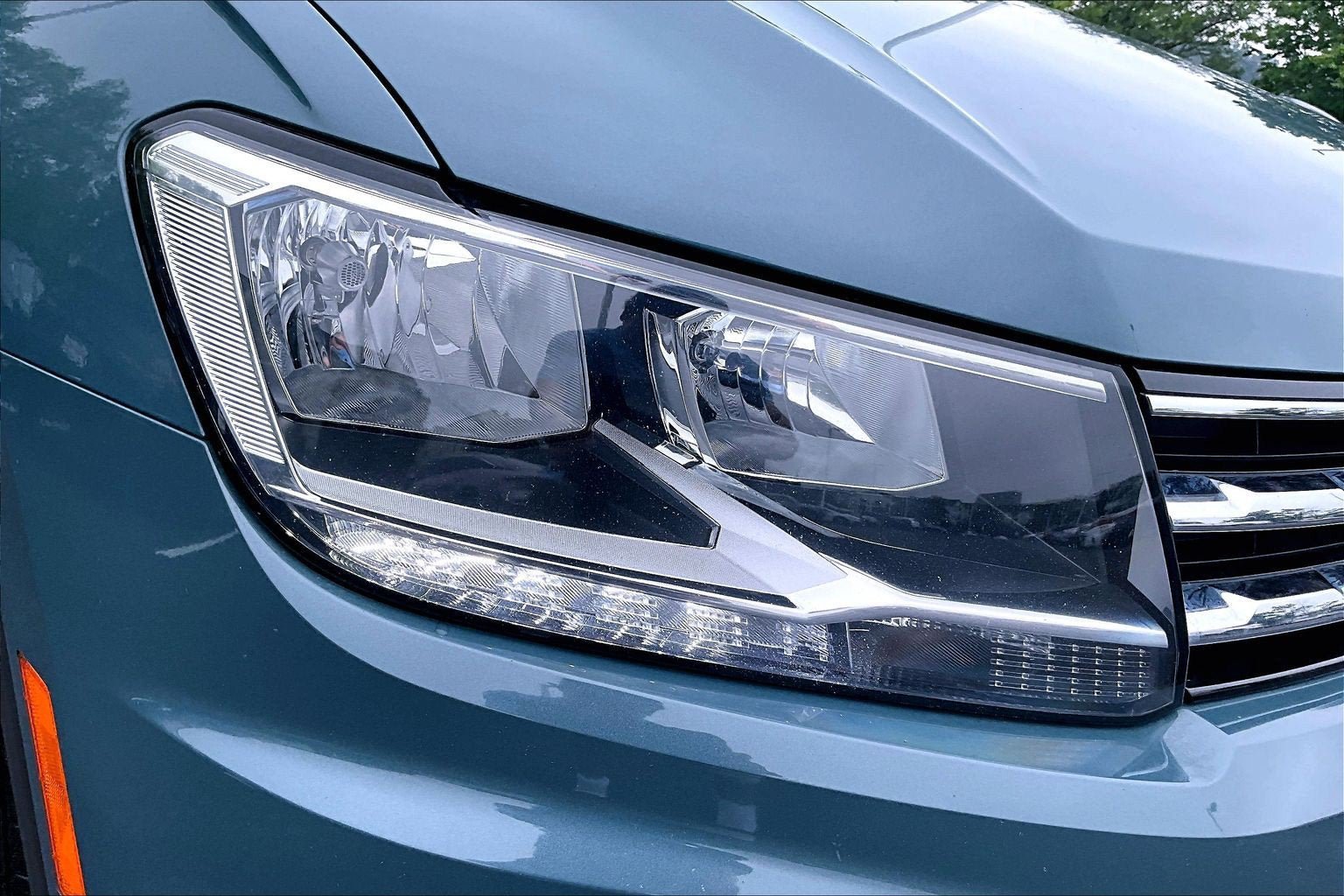 Used 2021 Volkswagen Tiguan SE w/ Panoramic Sunroof Package AWD/4WD image 27