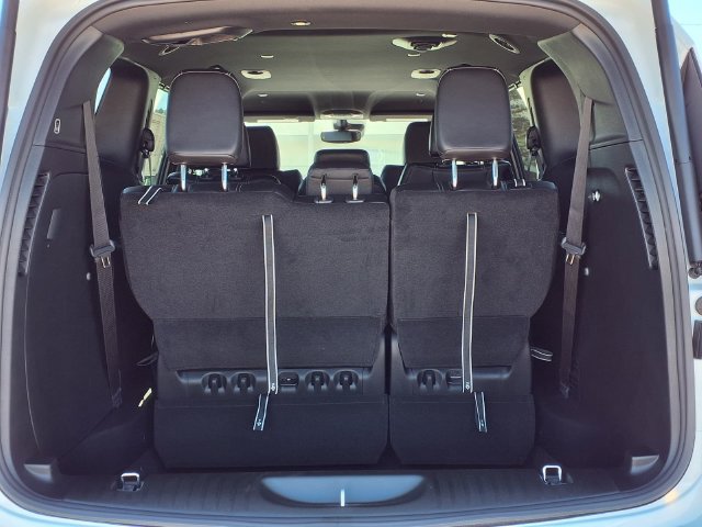 New 2027 Chrysler Pacifica Select FWD image 18