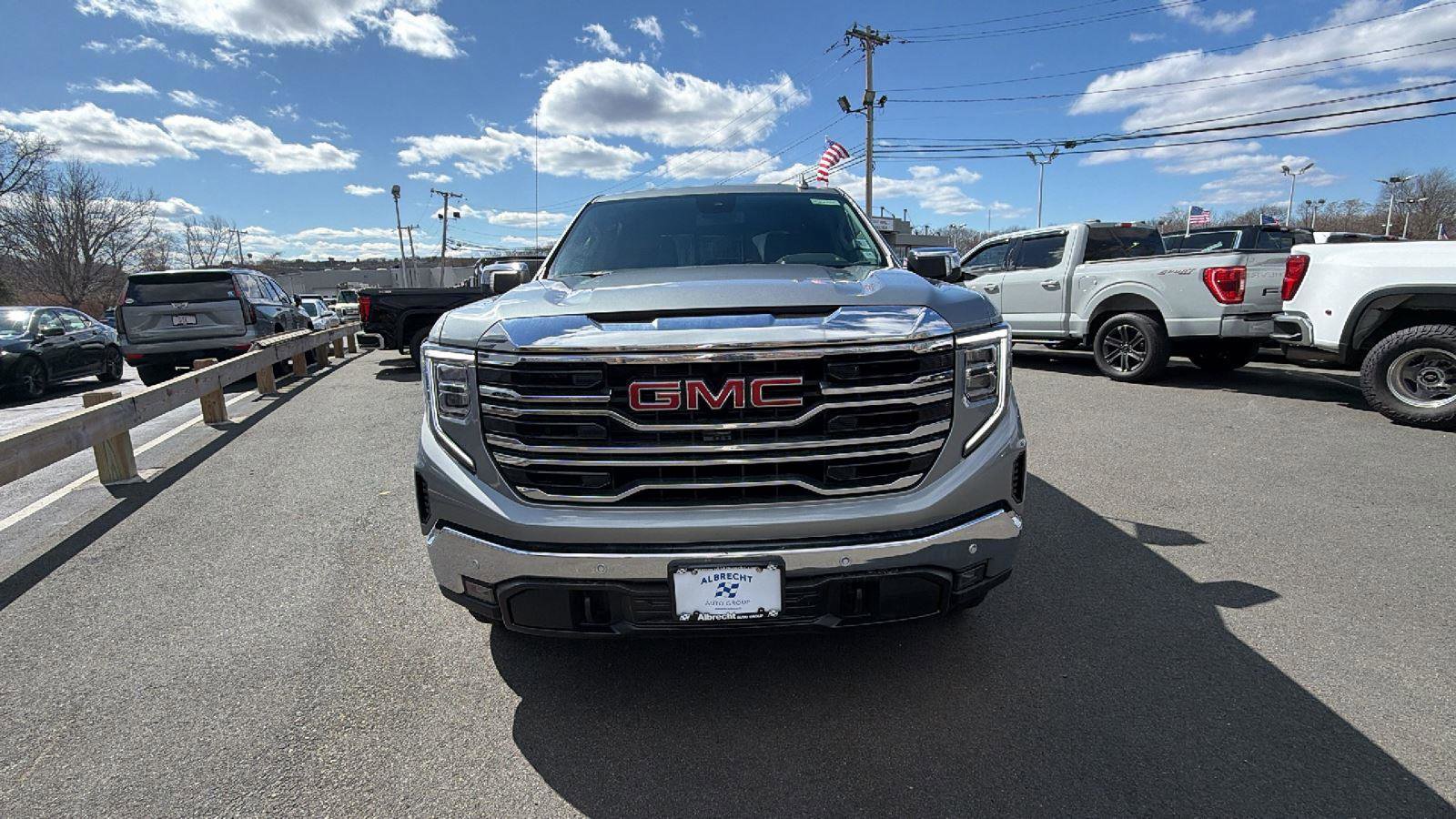 New 2026 GMC Sierra 1500 SLT w/ SLT Premium Plus Package image 2