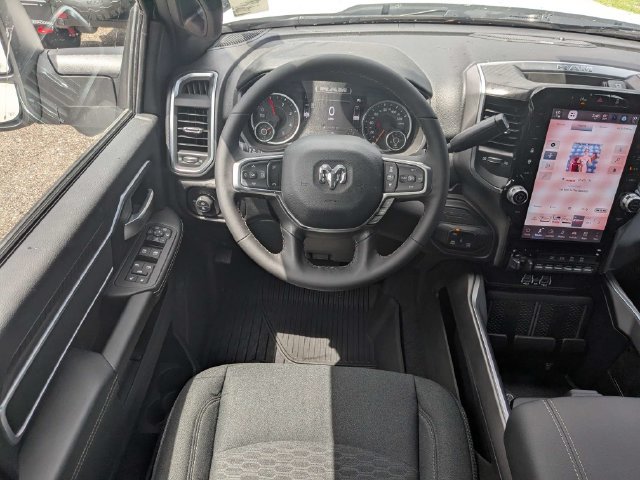 New 2026 RAM 3500 Big Horn AWD/4WD image 16