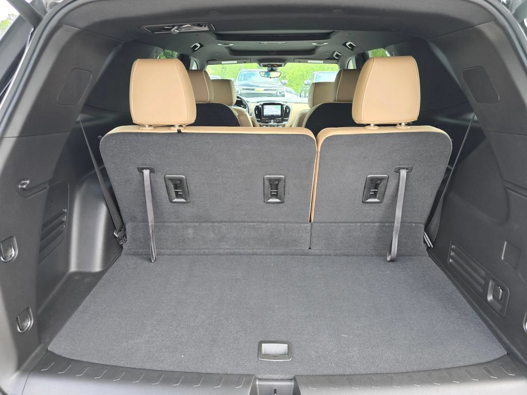 Certified 2023 Chevrolet Traverse Premier AWD/4WD image 16