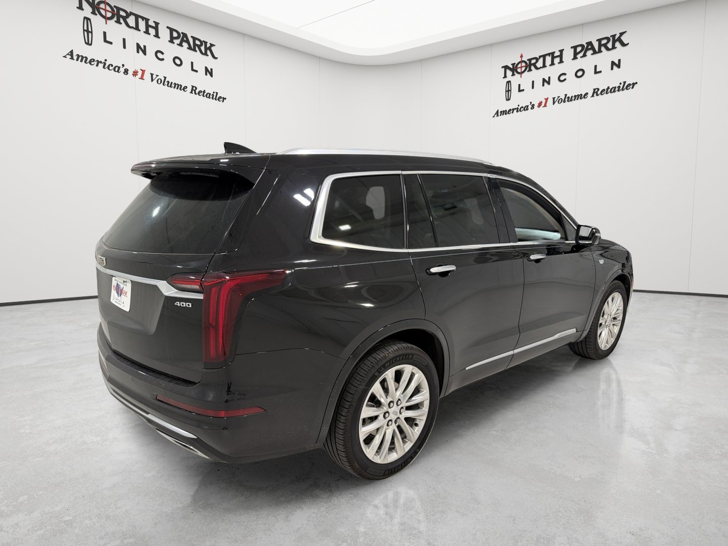 Used 2020 Cadillac XT6 Premium Luxury FWD image 5