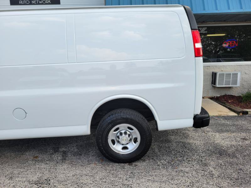 Used 2021 Chevrolet Express 2500 w/ Safety Package RWD image 14