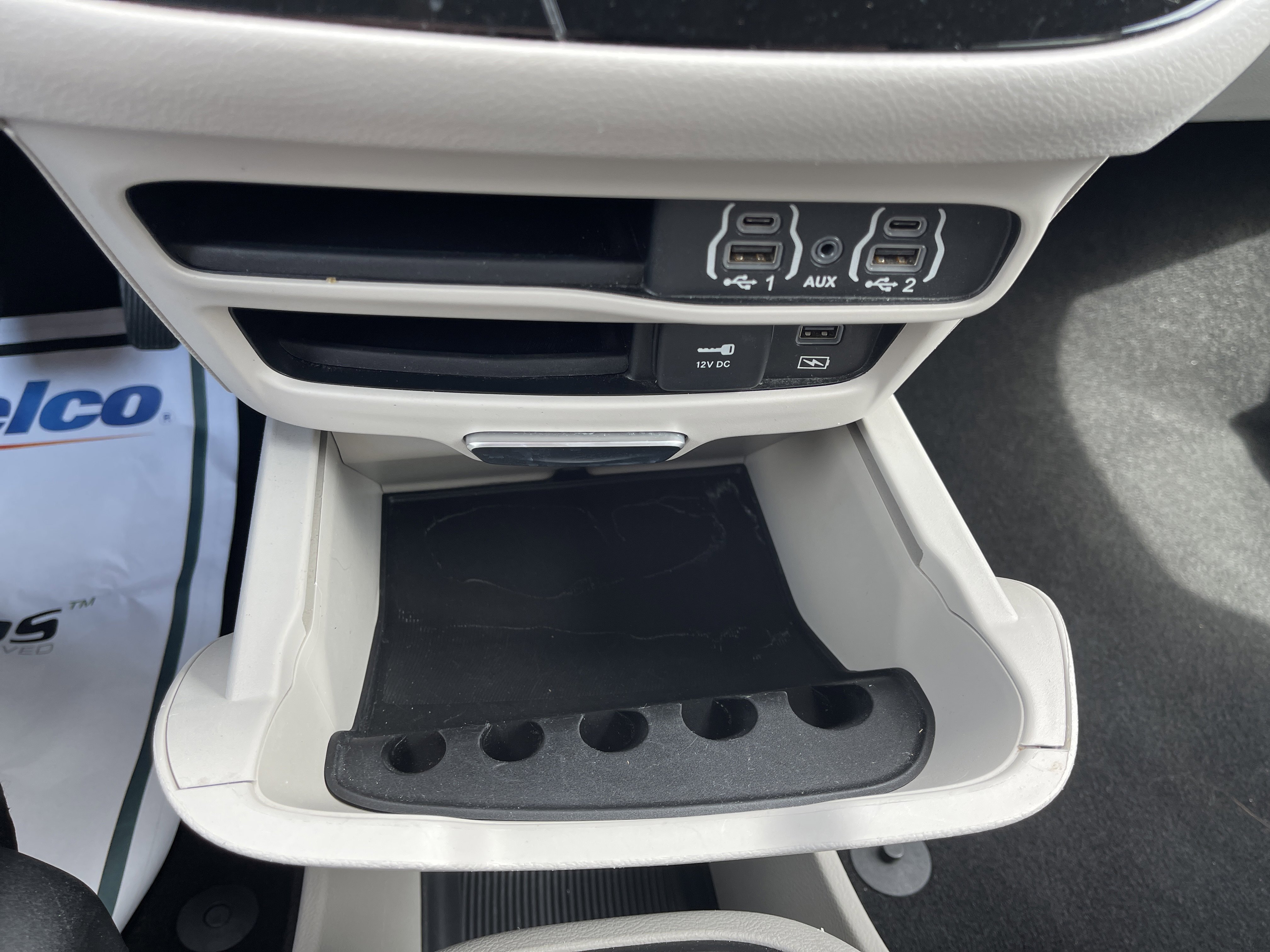 Used 2022 Chrysler Pacifica Touring-L image 27