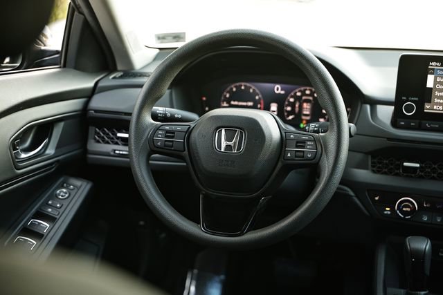 Used 2024 Honda Accord EX image 27