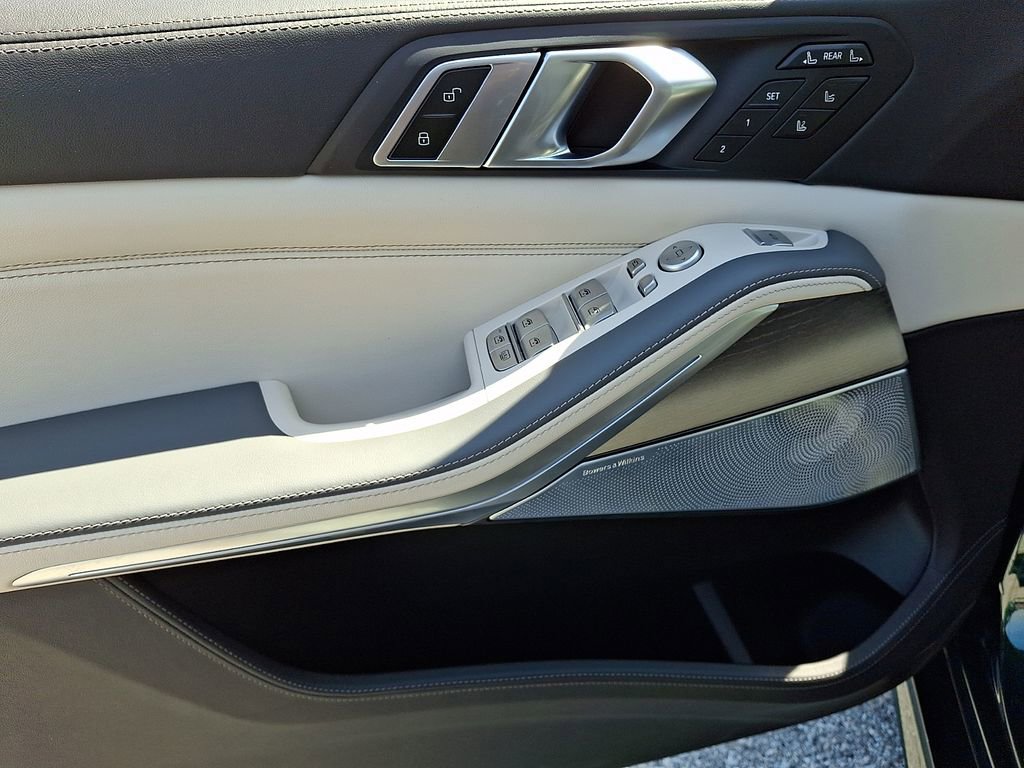 New 2026 BMW ALPINA XB7 image 11