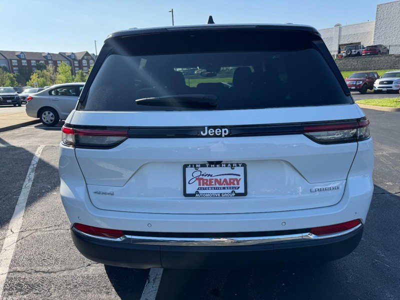 Used 2024 Jeep Grand Cherokee Laredo w/ Luxury Tech Group I image 4