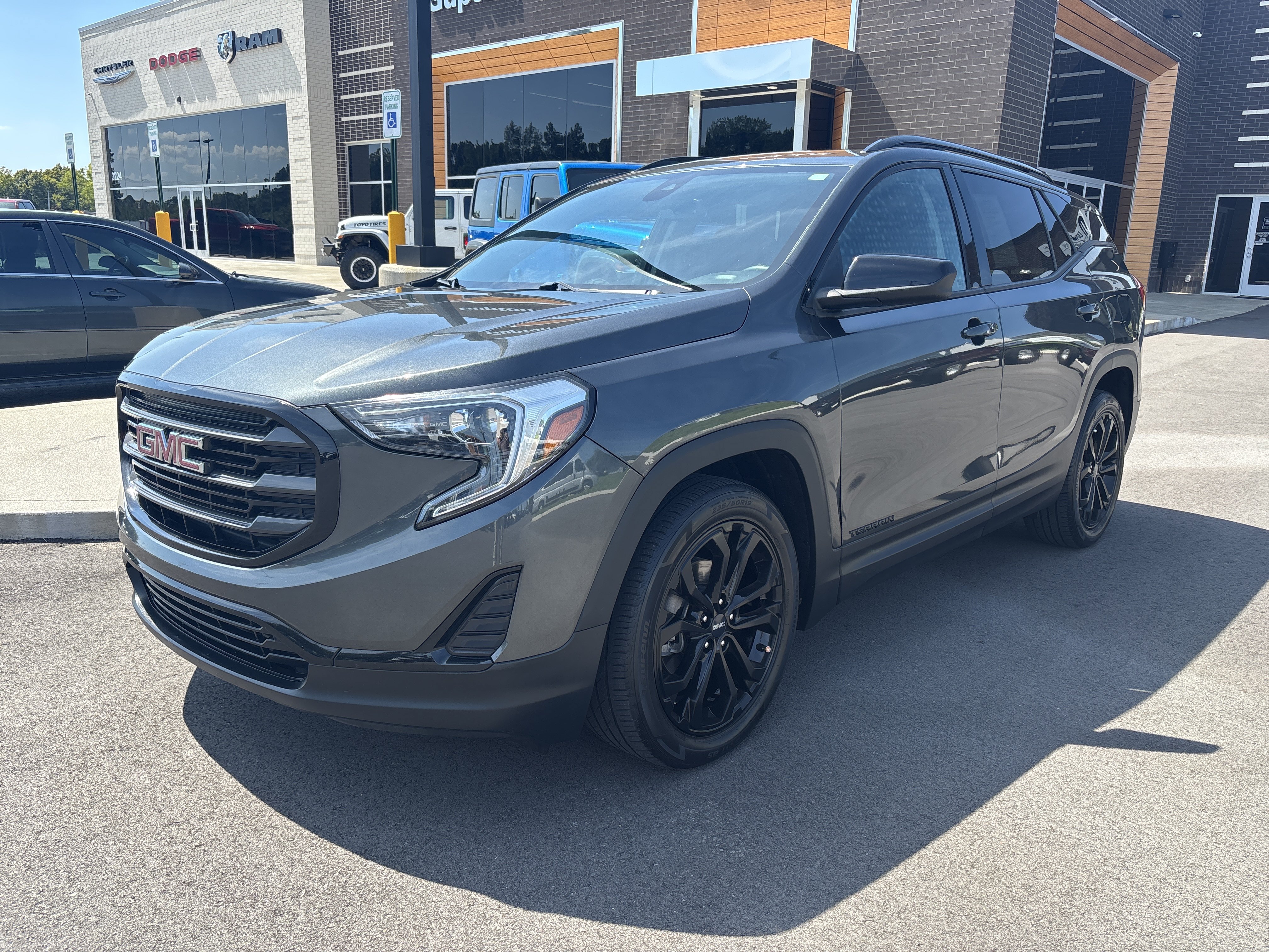 Used 2020 GMC Terrain SLE w/ Driver Convenience Package FWD 360° Tour