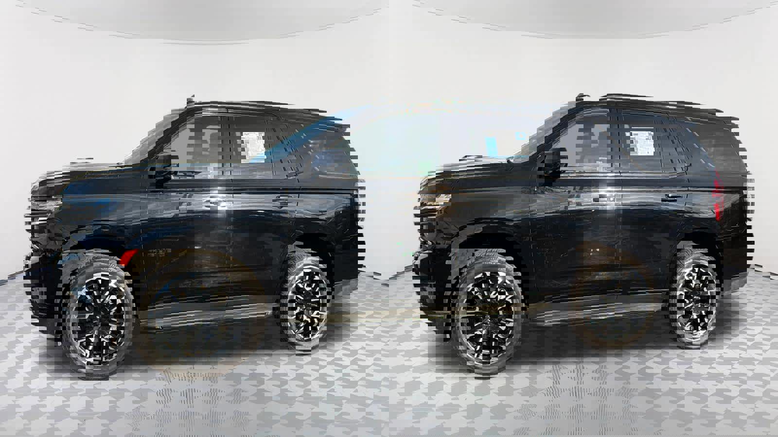 Used 2022 Chevrolet Tahoe RST w/ Luxury Package image 8