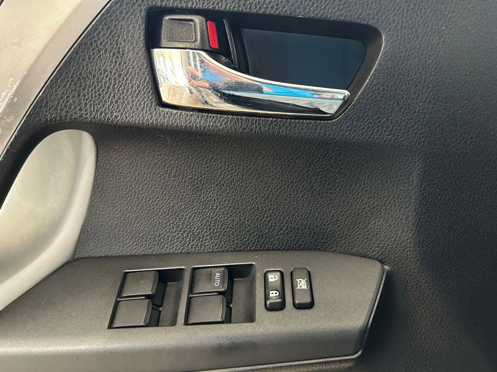 Used 2016 Toyota RAV4 XLE FWD image 14