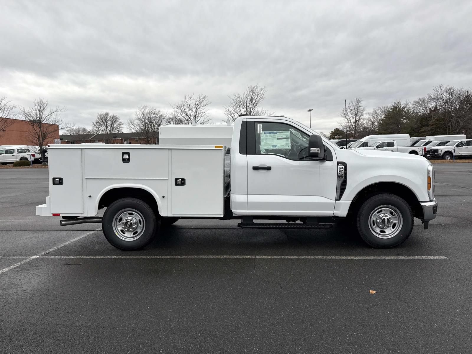 New 2026 Ford F250 XL w/ XL Chrome Package RWD image 2