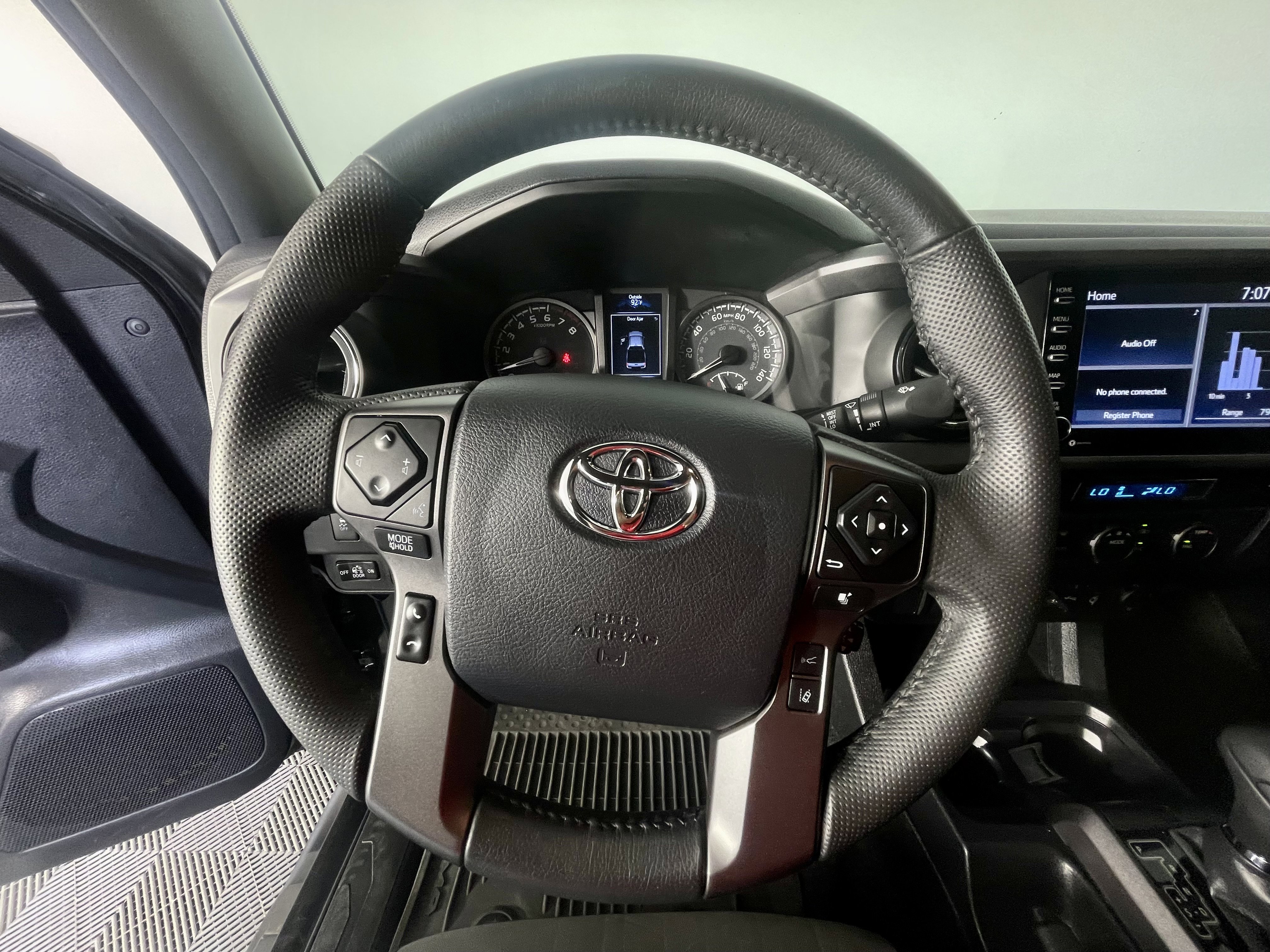 Used 2023 Toyota Tacoma TRD Off-Road AWD/4WD image 15