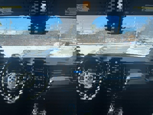 New 2026 Volvo XC60 B5 Ultra w/ Protection Package Premier image 12