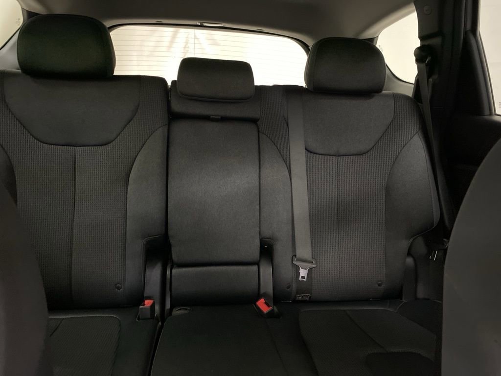 Used 2019 Hyundai Santa Fe SE image 18