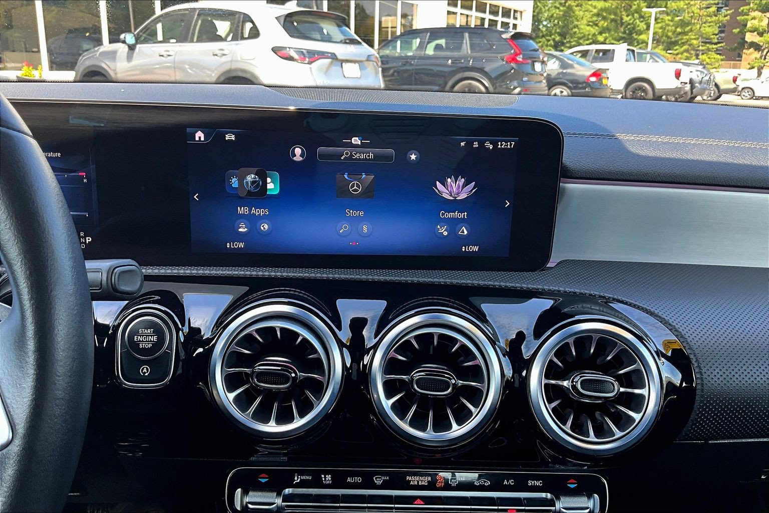 Used 2025 Mercedes-Benz CLA 250 4MATIC image 24