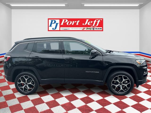 Used 2026 Jeep Compass Limited AWD/4WD image 3