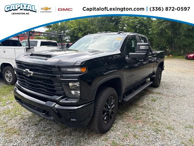 Used 2026 Chevrolet Silverado 2500 Custom w/ Custom Value Package AWD/4WD image 1
