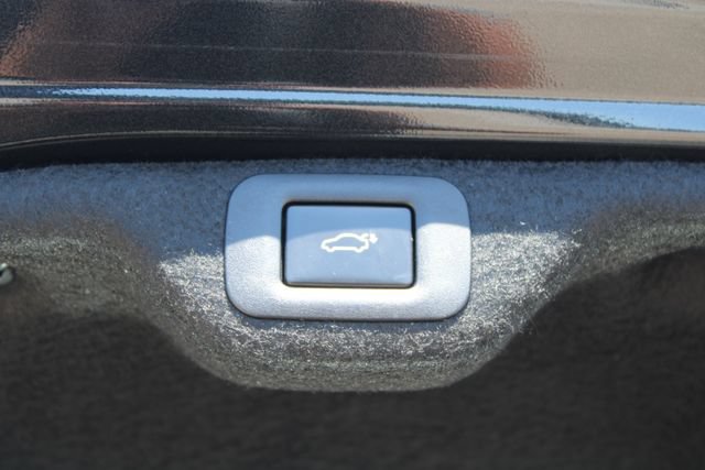 Used 2024 Lexus ES 300h w/ Accessory Package (Z1) FWD image 37