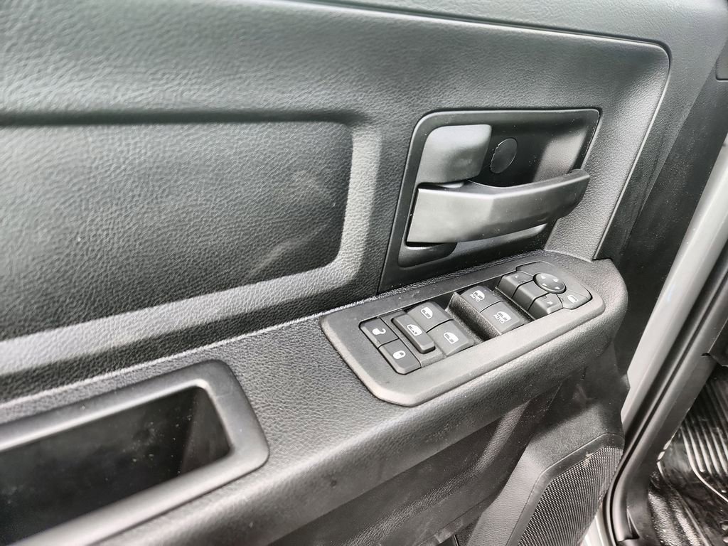 New 2026 RAM 3500 Tradesman AWD/4WD image 12