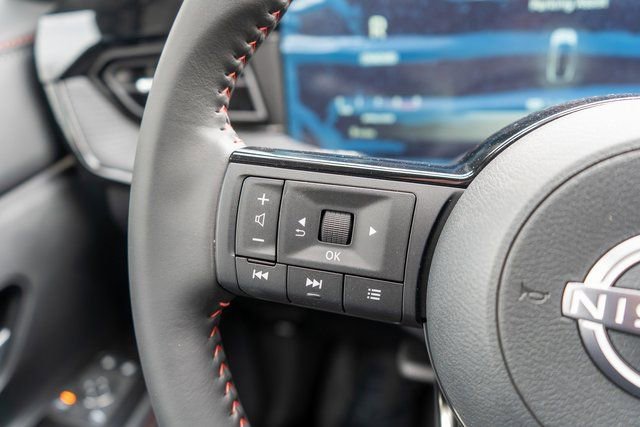 New 2026 Nissan Kicks SR w/ Cold Weather Package image 18