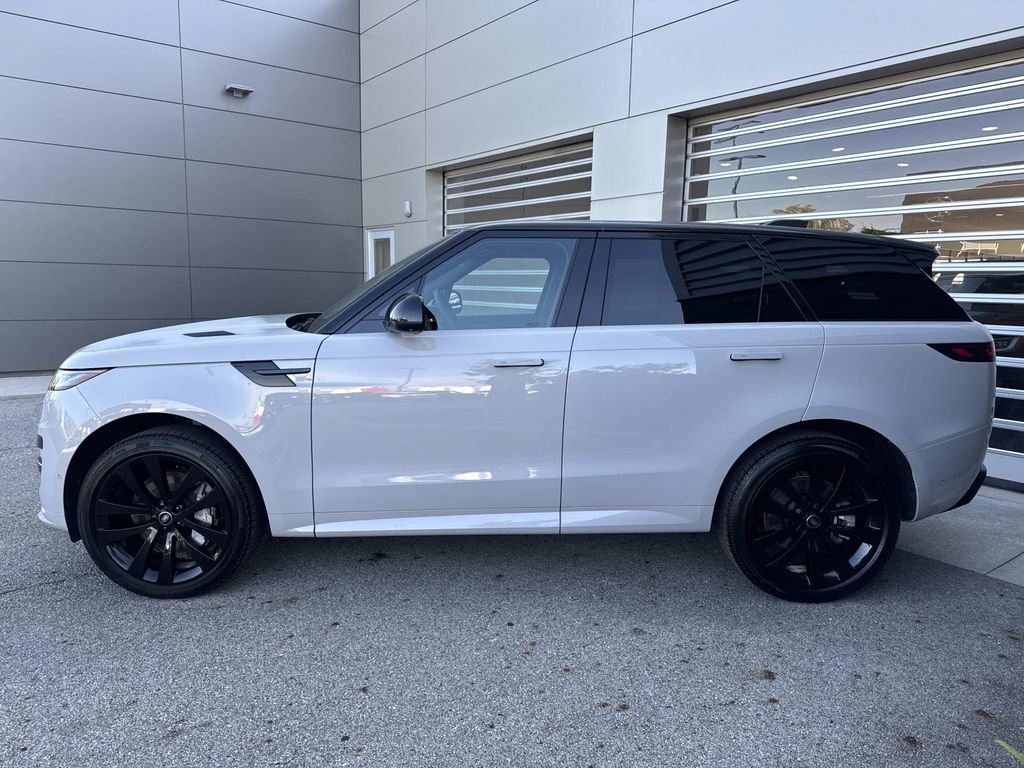 Certified 2025 Land Rover Range Rover Sport Dynamic SE AWD/4WD image 4