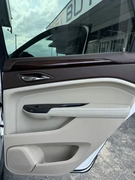 Used 2013 Cadillac SRX Premium FWD image 24