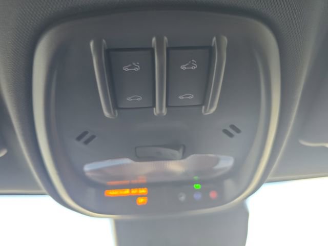 New 2026 Chevrolet Trax RS w/ Sunroof Package FWD image 21