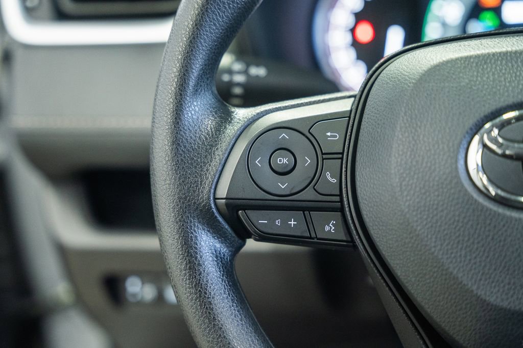 Used 2025 Toyota RAV4 LE image 26