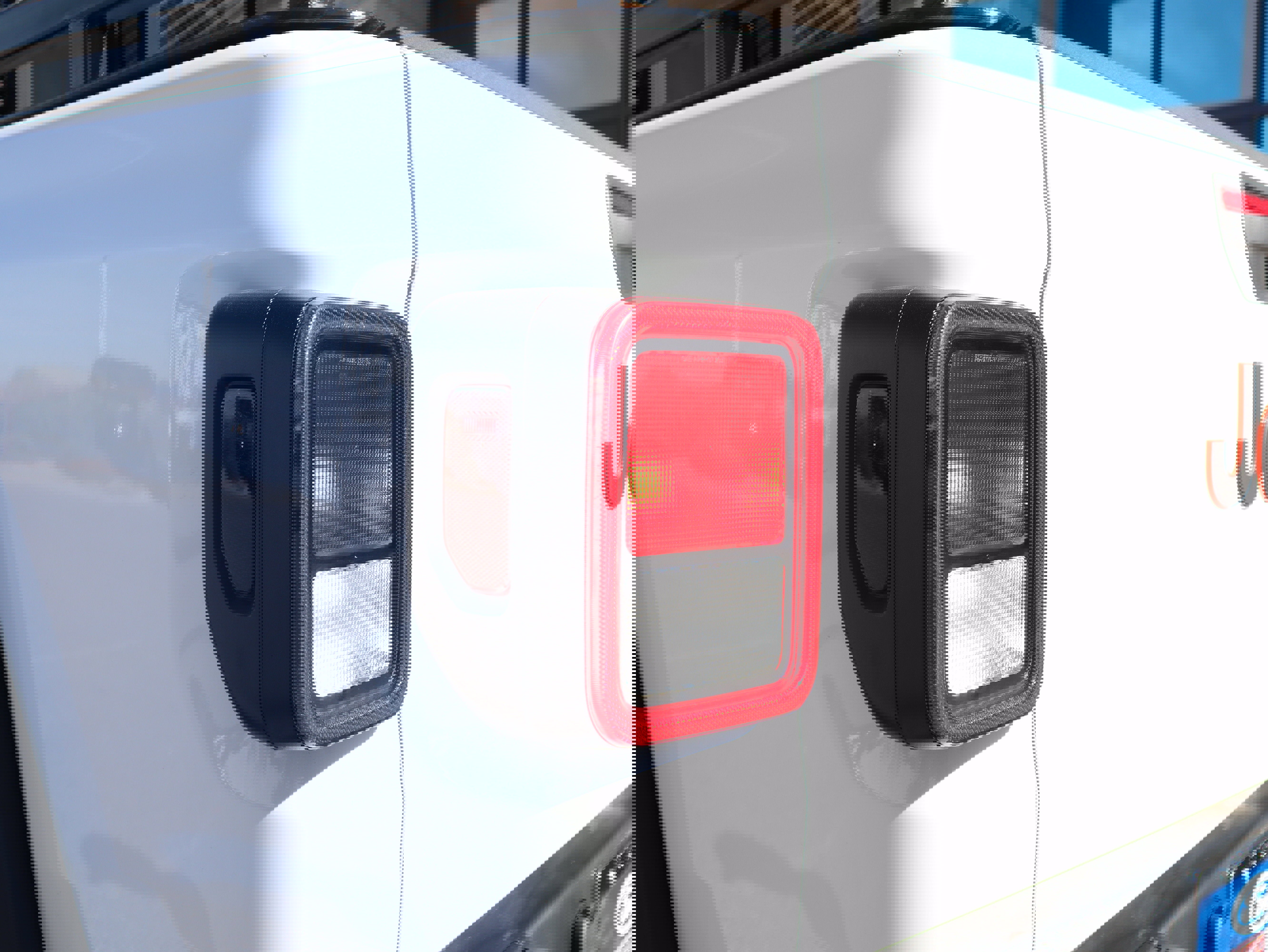 Used 2023 Jeep Gladiator Mojave w/ Trailer Tow Package image 18