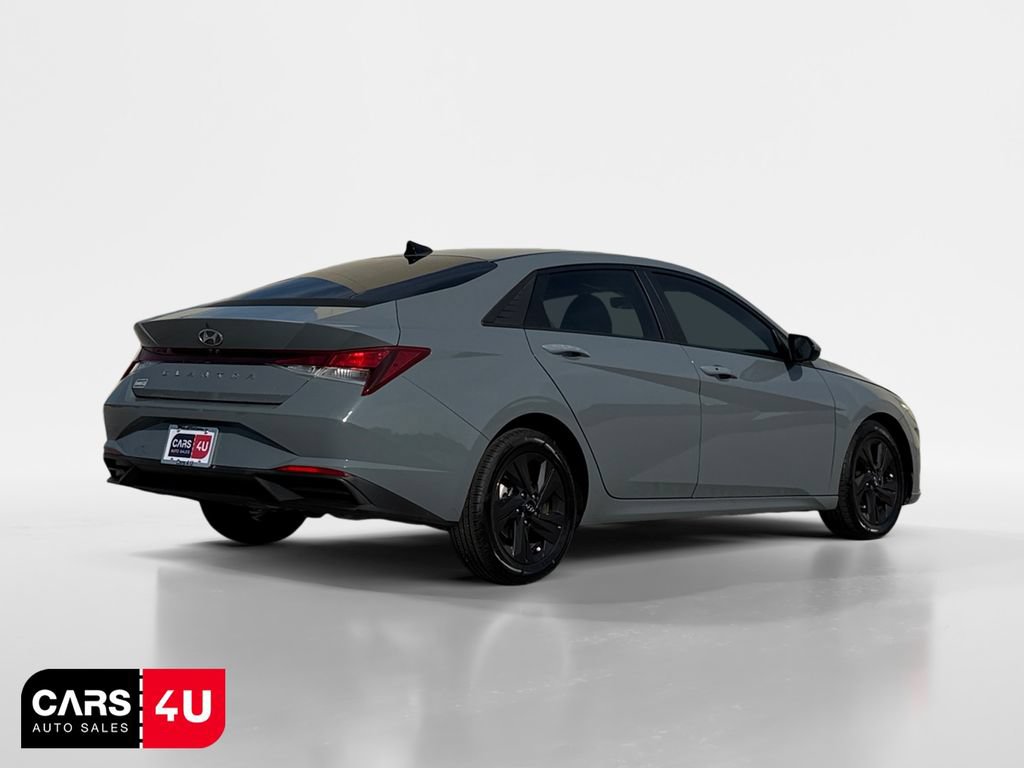 Used 2021 Hyundai Elantra SEL FWD image 7
