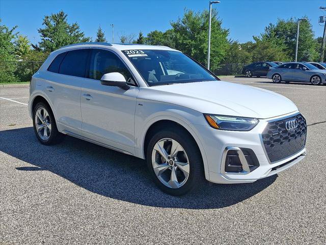 Certified 2023 Audi Q5 2.0T Premium Plus w/ Premium Plus Package AWD/4WD image 3