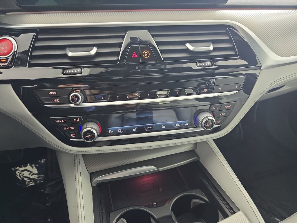 Used 2021 BMW M5 image 27