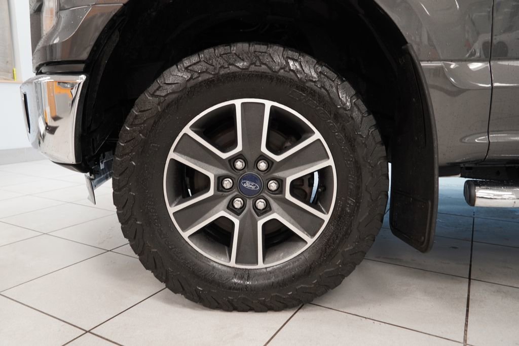 Used 2015 Ford F150 XLT image 15