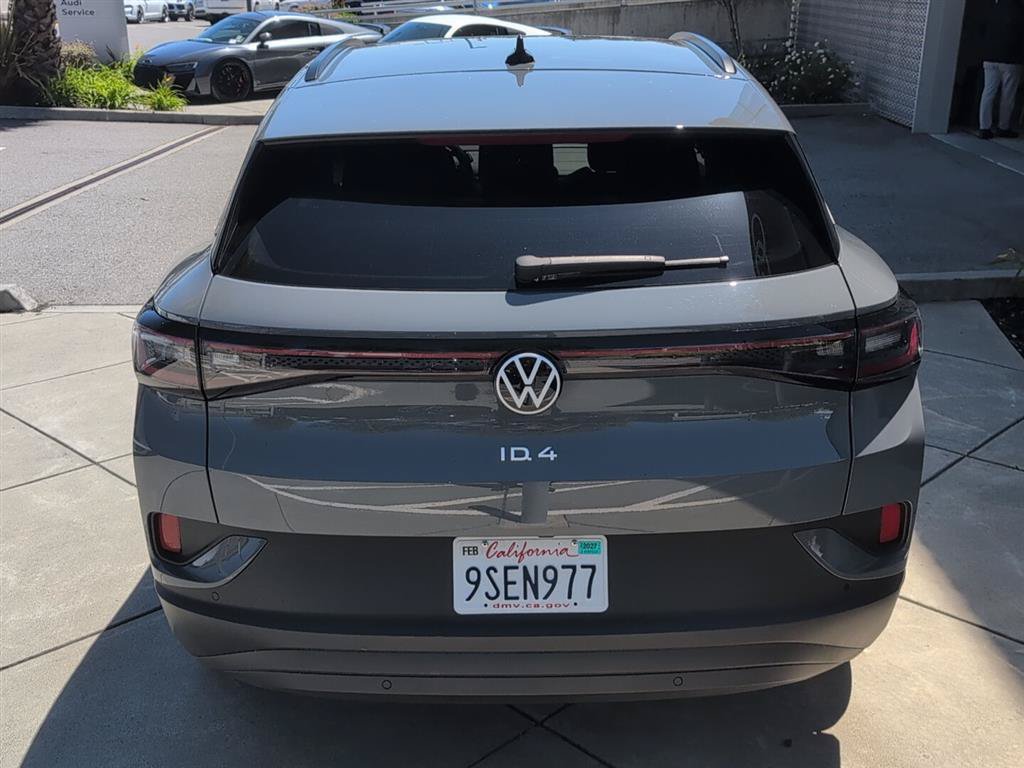 Used 2024 Volkswagen ID.4 2WD image 6