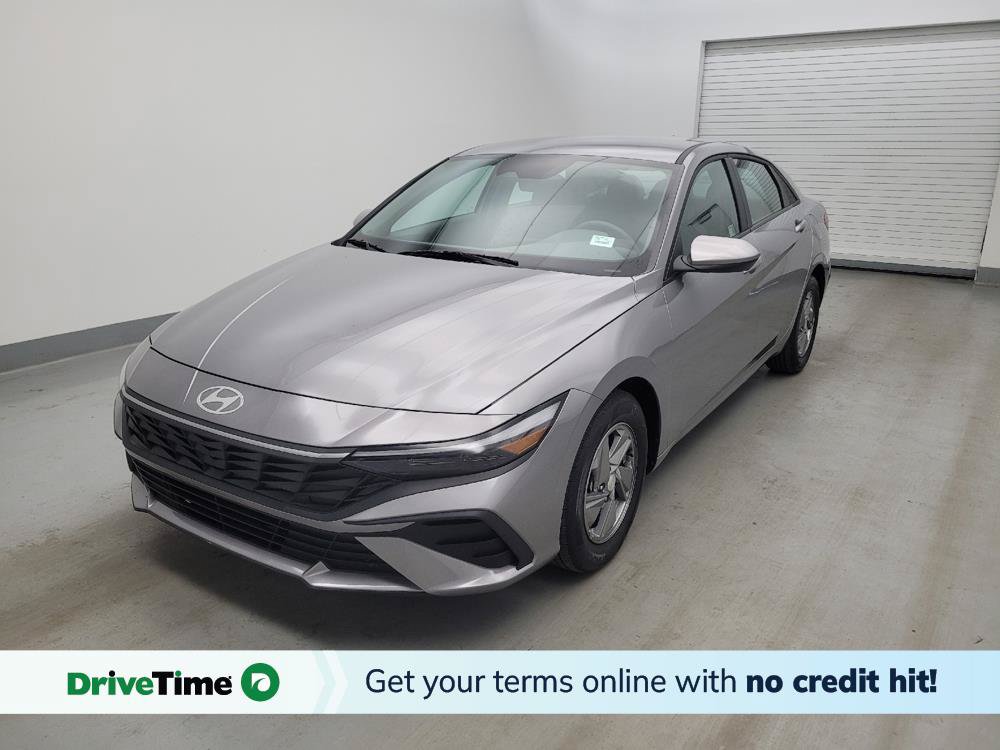 Used 2025 Hyundai Elantra SE