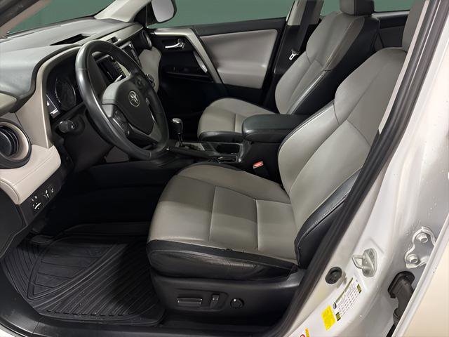 Used 2018 Toyota RAV4 Limited FWD image 12