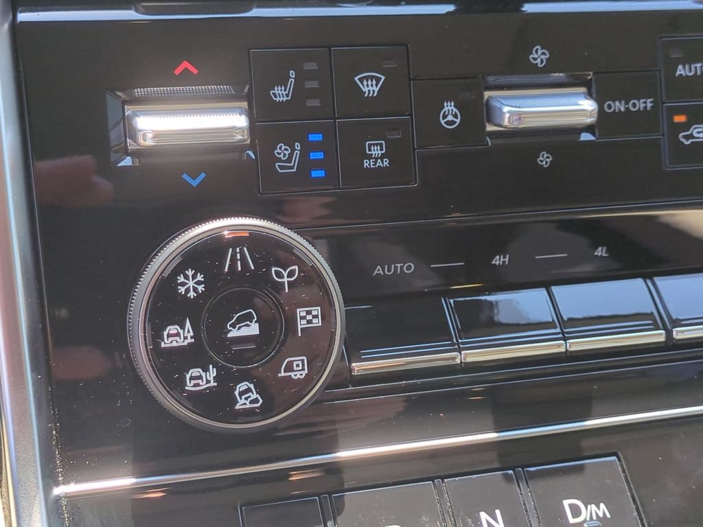 Used 2025 Nissan Armada Platinum AWD/4WD image 22