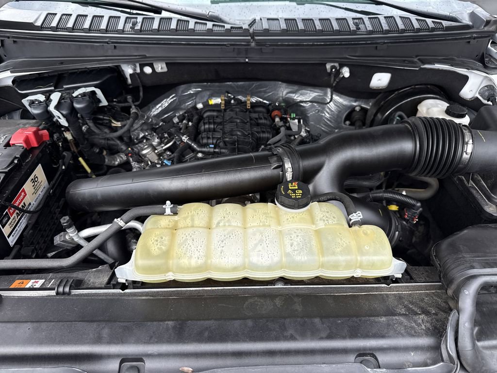 Used 2021 Ford Expedition XLT image 27