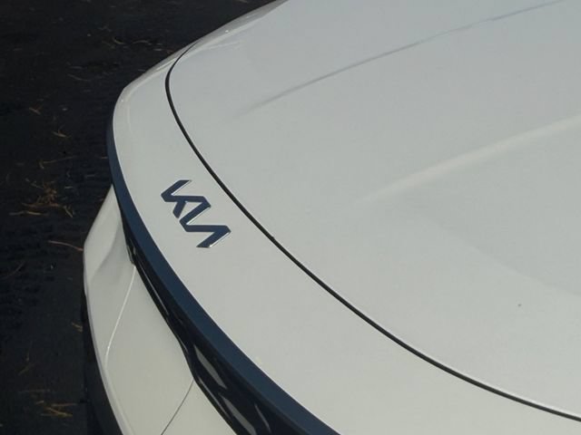 Used 2023 Kia Niro Wave w/ Wave Preserve Package FWD image 23