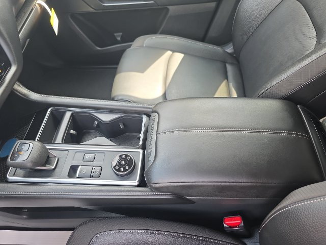 New 2026 Nissan Pathfinder SL w/ SL Premium Package AWD/4WD image 21