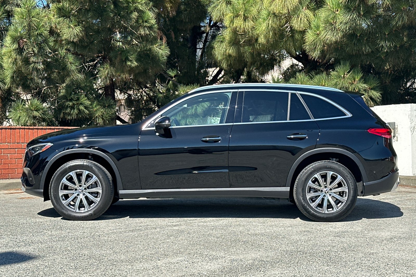 Used 2023 Mercedes-Benz GLC 300 image 7