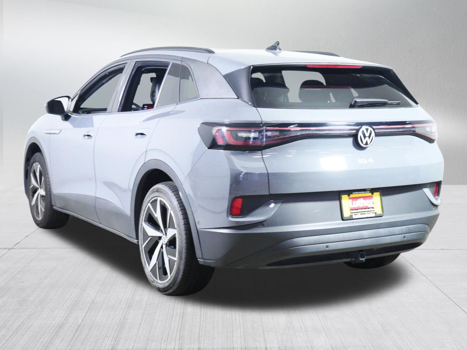 Used 2023 Volkswagen ID.4 Pro S AWD/4WD image 5