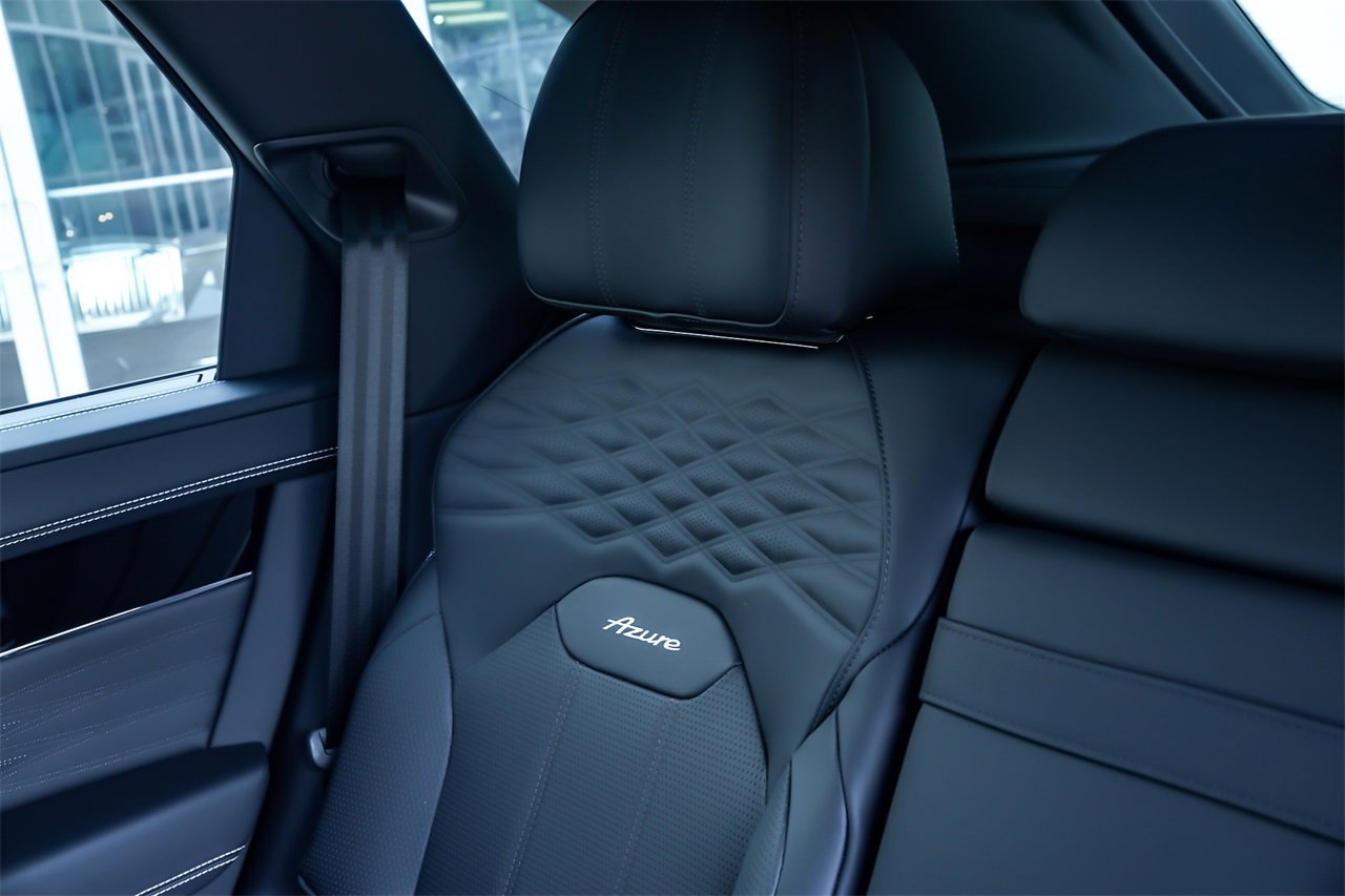 Certified 2024 Bentley Bentayga Extended Wheelbase image 34