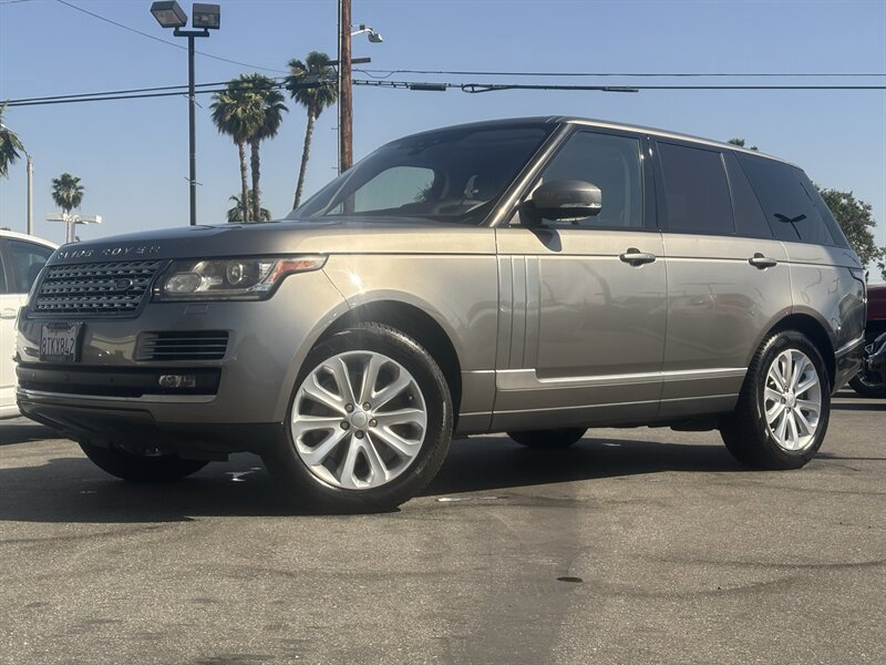 Used 2017 Land Rover Range Rover HSE AWD/4WD image 2