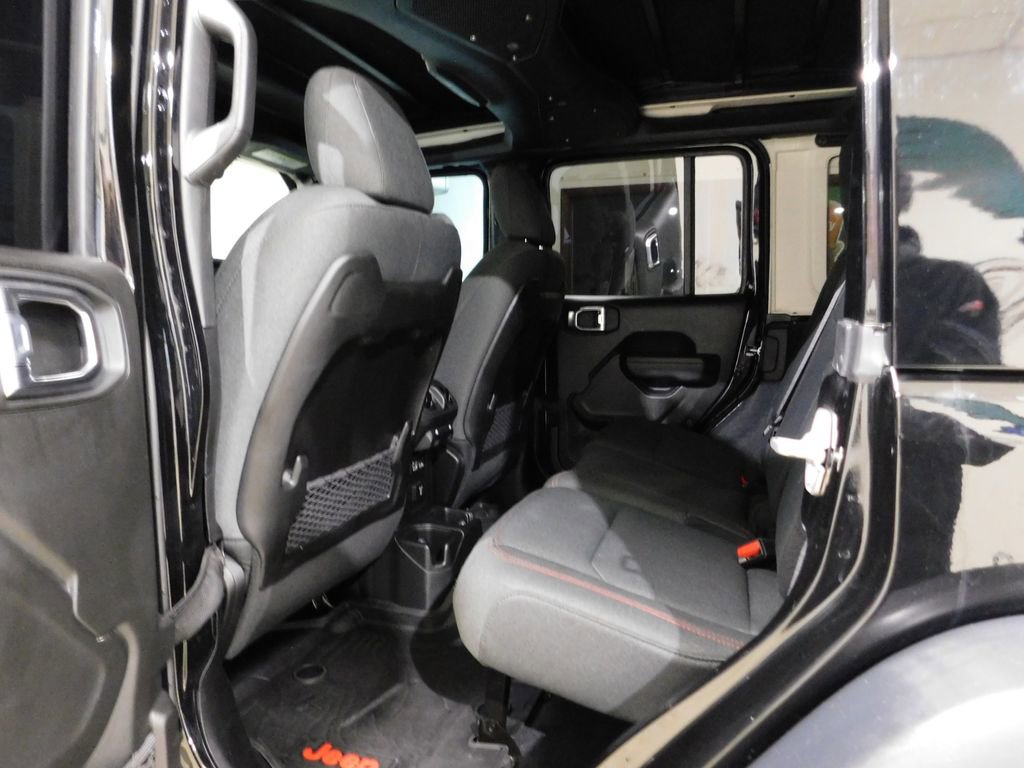 Used 2024 Jeep Wrangler Unlimited Rubicon w/ Technology Group AWD/4WD image 74