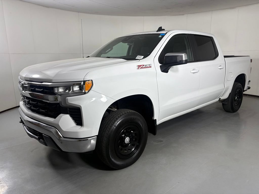 Certified 2022 Chevrolet Silverado 1500 LT AWD/4WD image 5
