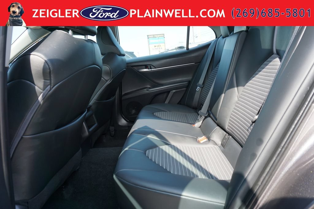 Used 2022 Toyota Camry SE w/ Cold Weather Package AWD/4WD image 11