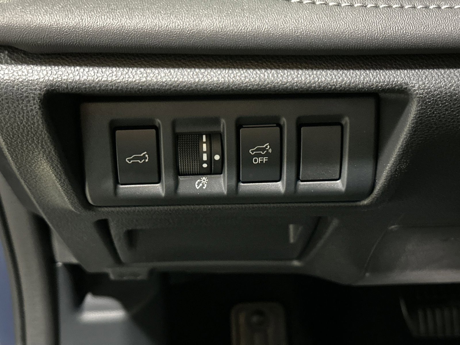 Used 2024 Subaru Outback Touring image 18