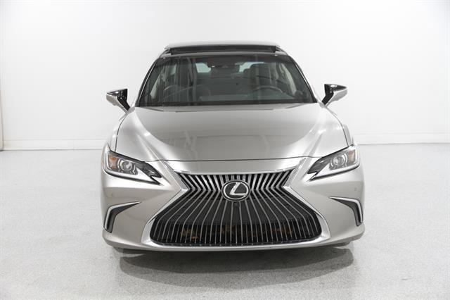 Used 2019 Lexus ES 350 w/ Accessory Package image 2