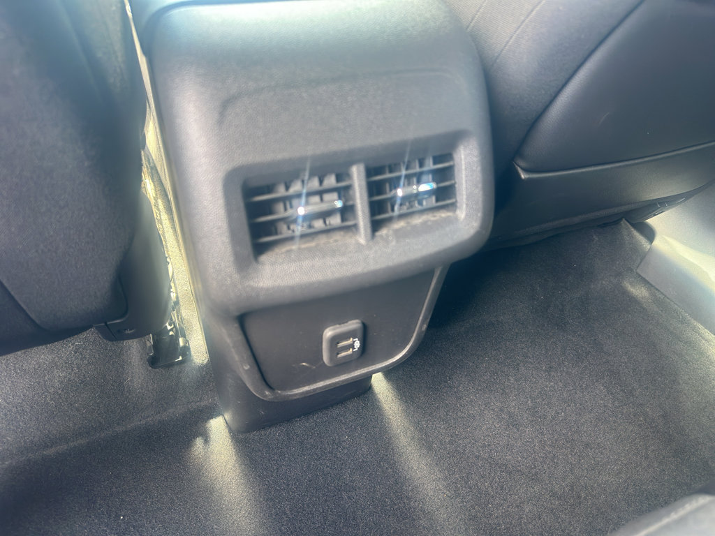 Used 2022 GMC Terrain SLE w/ Driver Convenience Package AWD/4WD image 13
